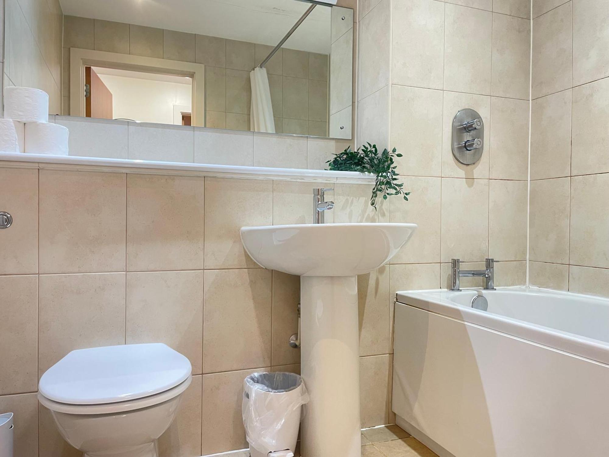 Centre - Chinatown 1bed Apartment Birmingham