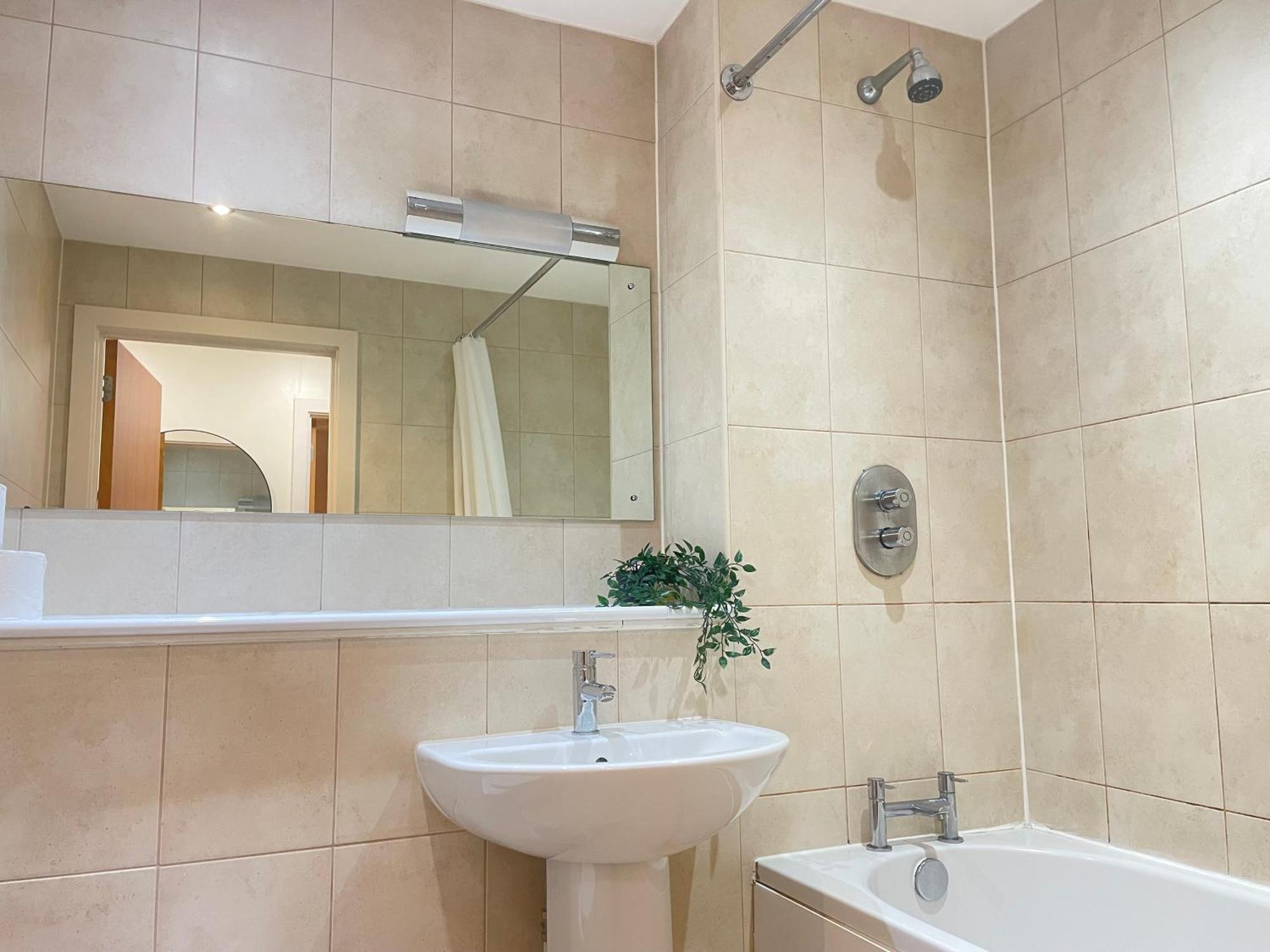 Centre - Chinatown 1bed