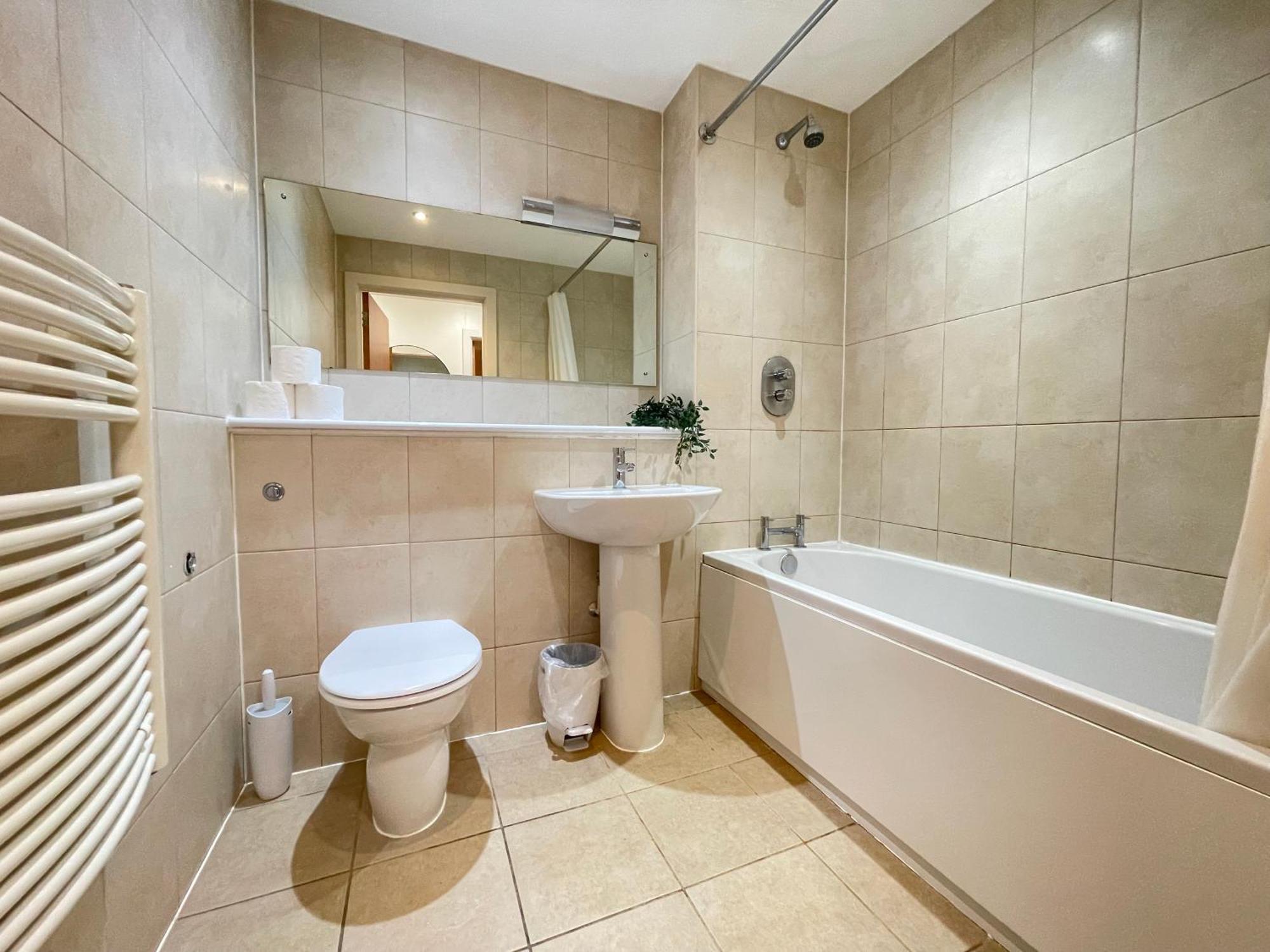 Centre - Chinatown 1bed Apartment Birmingham