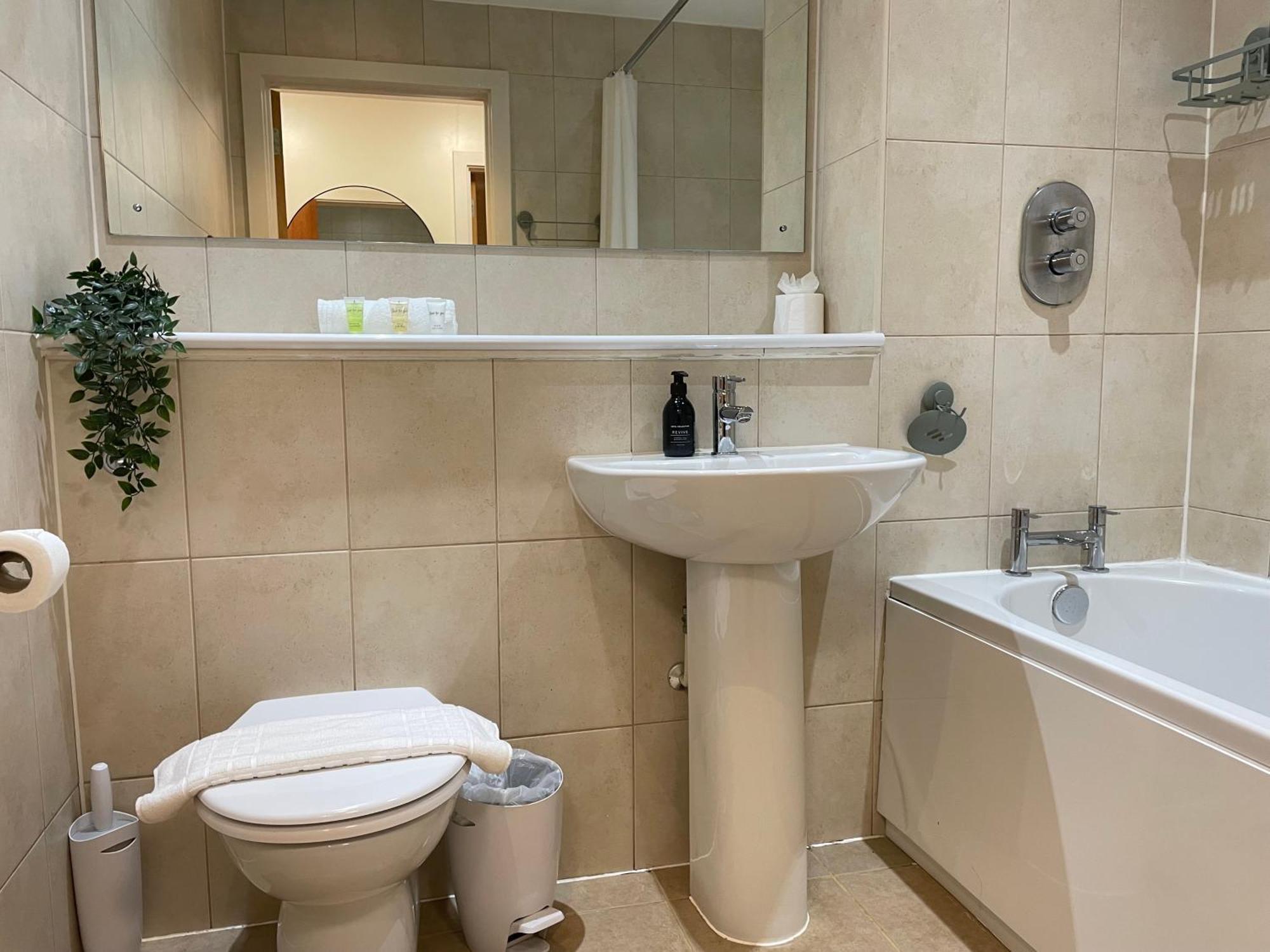 Apartment Centre - Chinatown 1bed