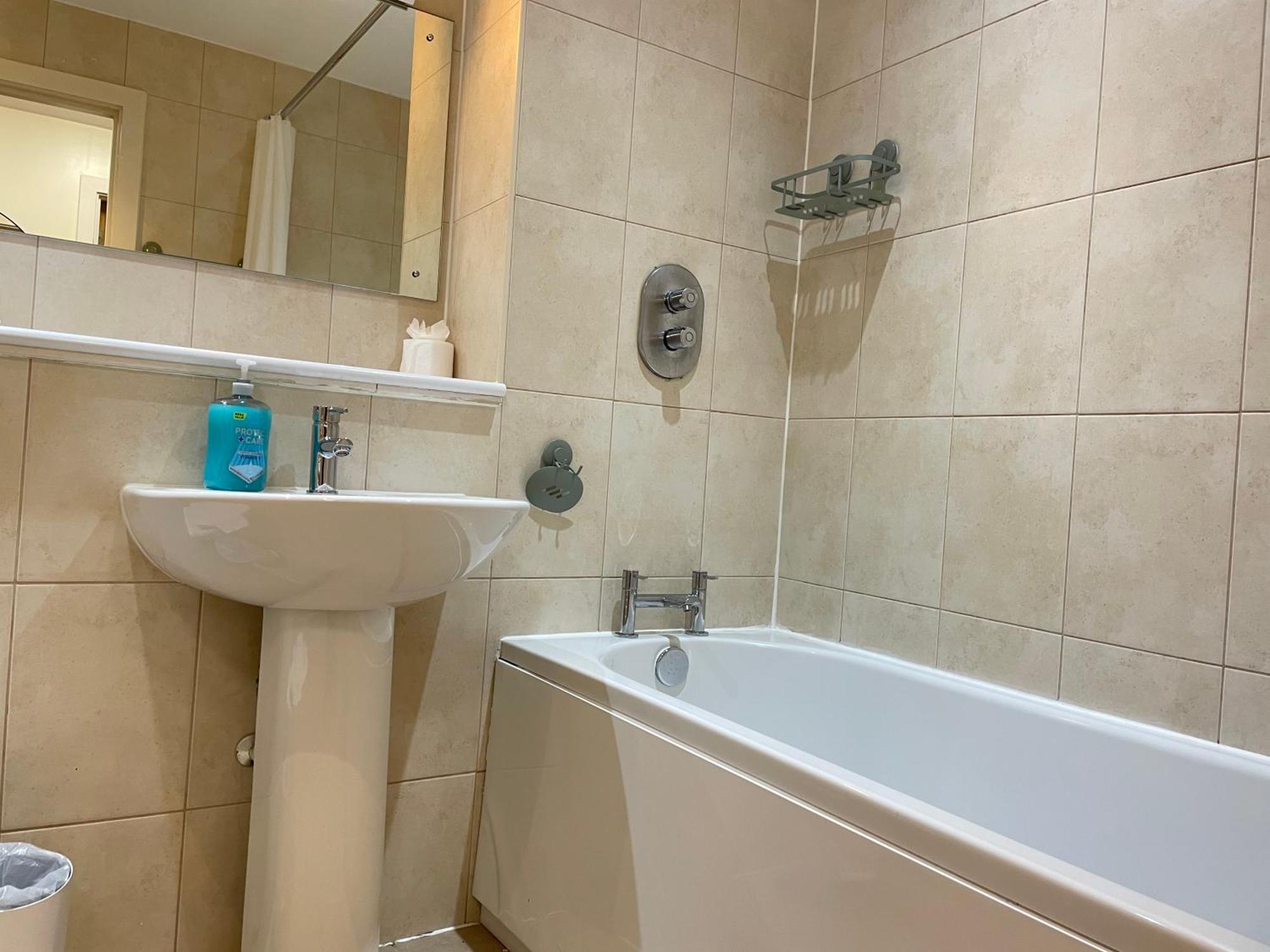 Centre - Chinatown 1bed